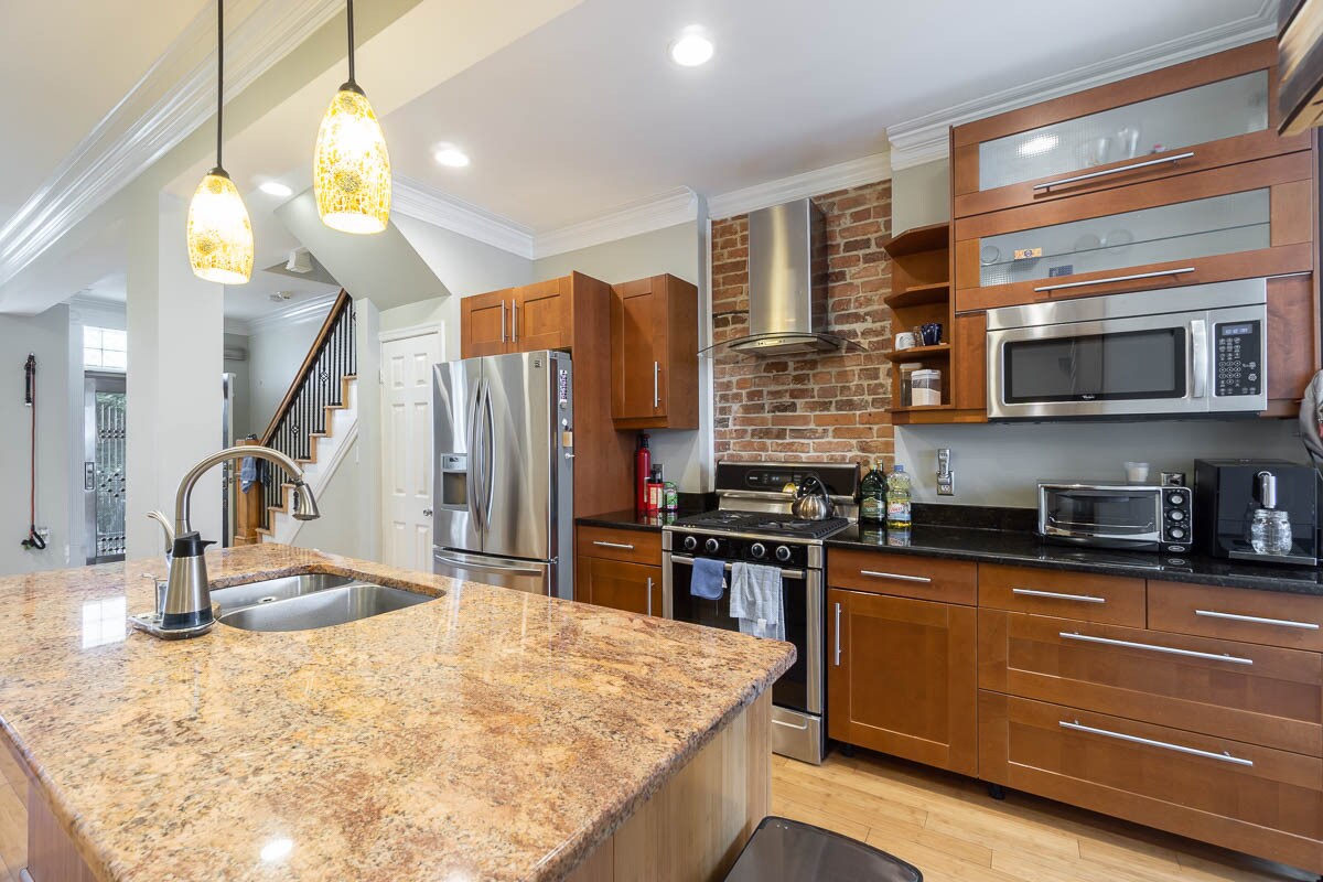 Building Photo - 503 Columbia Rd NW