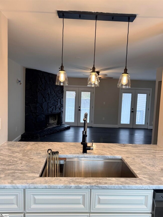 Building Photo - 36 Spinnaker Ct