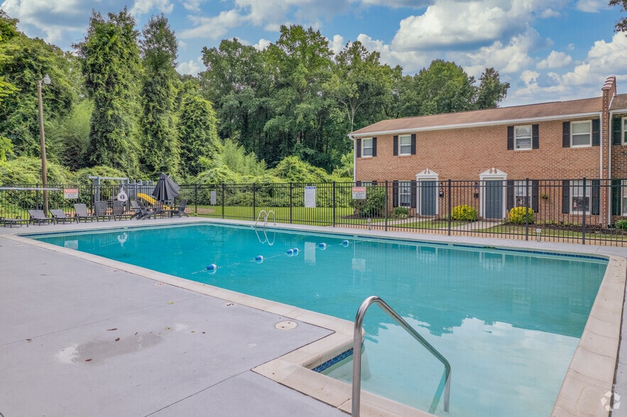 District At Williamsburg 200 Mal Mae Ct Williamsburg VA 23185