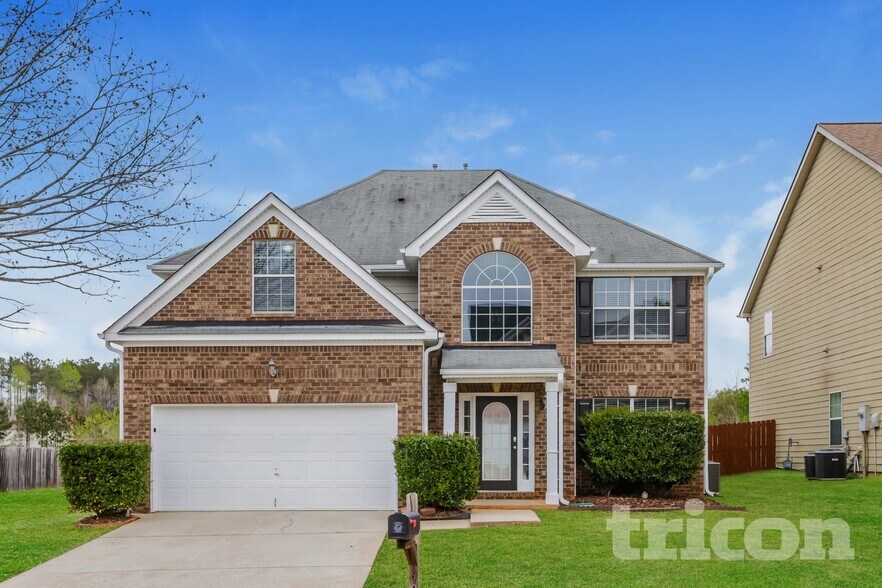 Primary Photo - 684 Emporia Loop