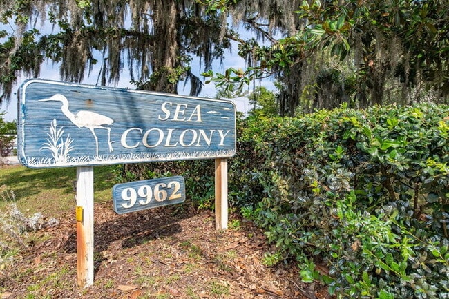 Building Photo - Coastal Comfort Awaits: *FULLY FURNISHED* ...