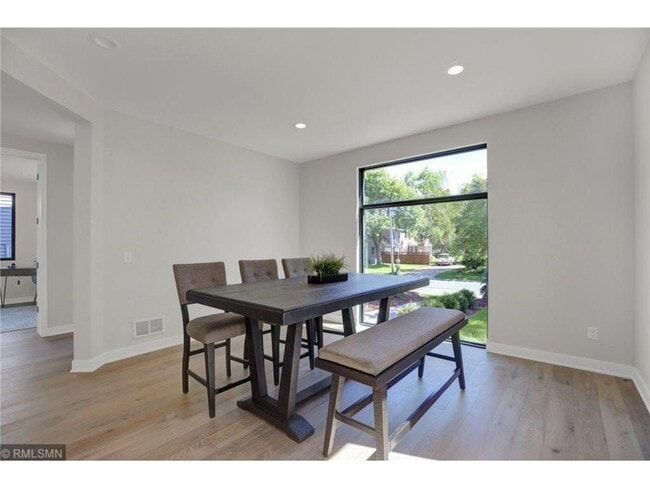 Building Photo - 3408 W 60th St