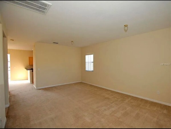 Building Photo - 1343 Clove Dr