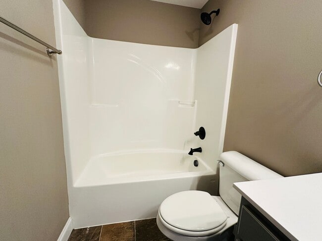 Building Photo - Stunning 2023-Built Home in Powell