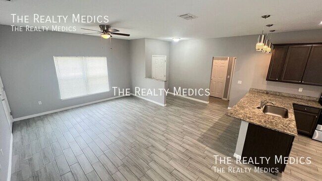 Building Photo - 2122 Sans Souci Ave SE