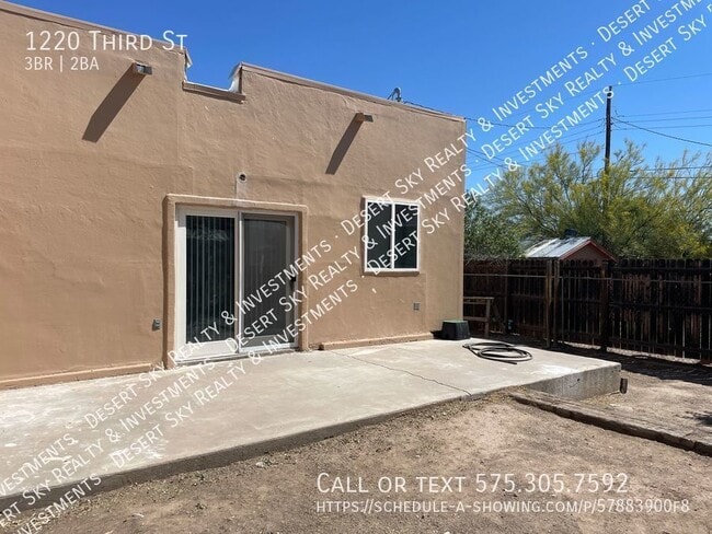 Building Photo - 1220 Third St-