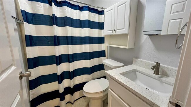 Building Photo - 10701 Lanshire Dr