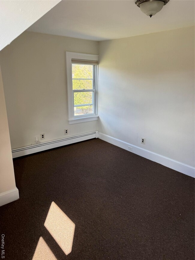 Building Photo - 298 S Middletown Rd