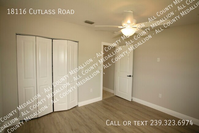 Building Photo - Fort Myers Beach Sailboat Access Home in t...