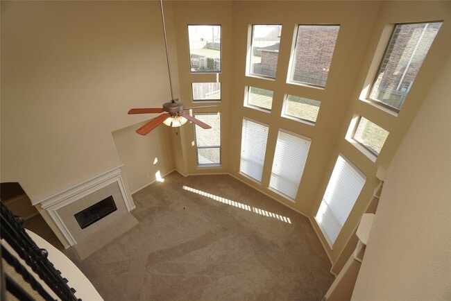 Building Photo - 215 Promenade Estates Ln