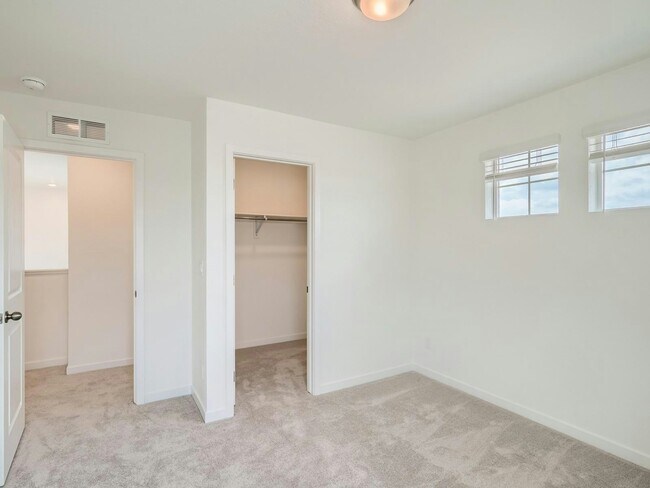 Building Photo - 8997 Borrowdale Ln