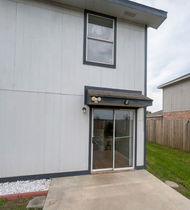 Building Photo - AVAILABLE MID MAY; APPLY TODAY AT OUR WEBSITE!!