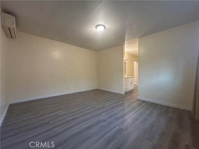 Building Photo - 1439 Charlemont Ave