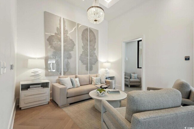 Building Photo - 331 Pickwick Dr