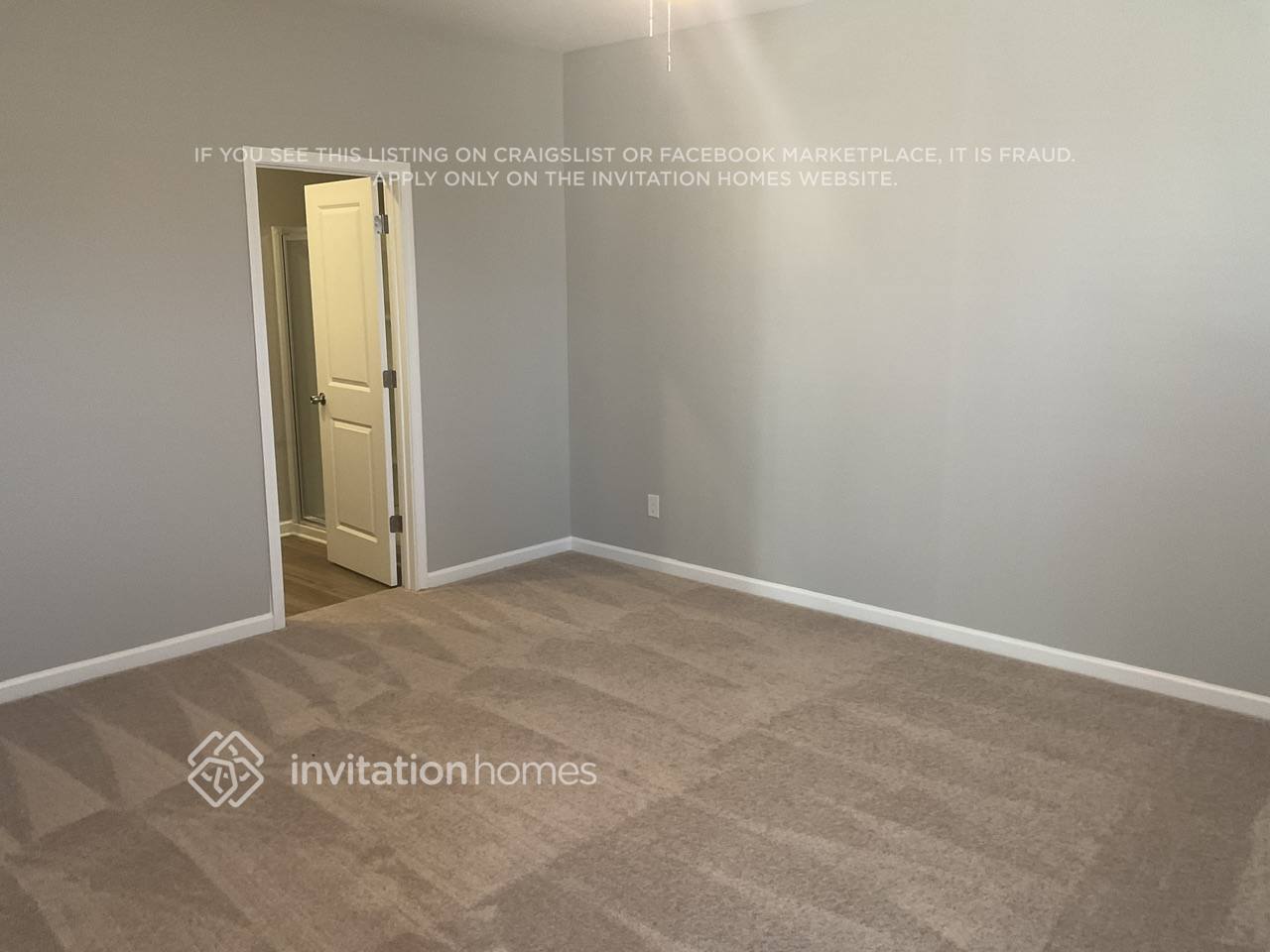 Building Photo - 513 Almere Dr