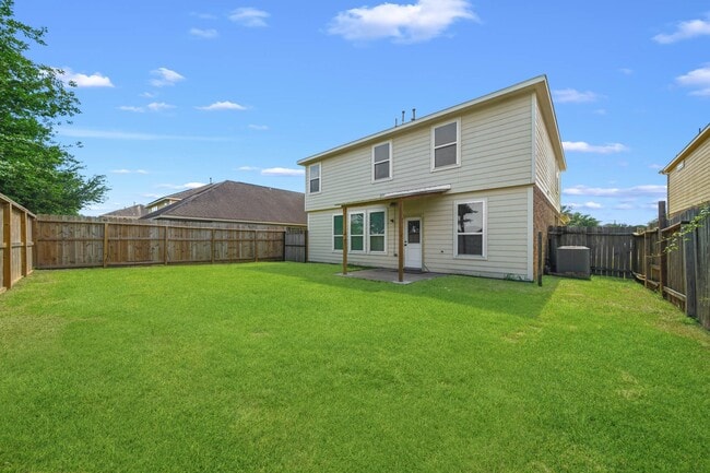 Building Photo - 2415 Cloudy Bay Dr