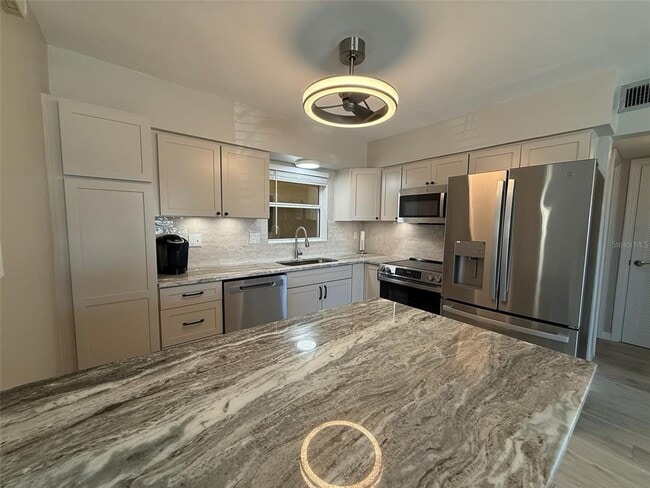 Building Photo - 175 55th Ave