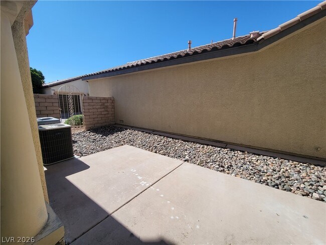 Building Photo - 1063 Garden Cress Ct