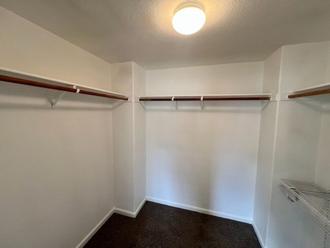 Building Photo - Four Bedroom South Reno Two Story Home with Washer/Dryer