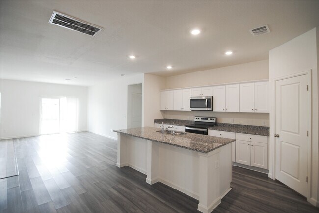 Building Photo - 1052 Water Oak Ln