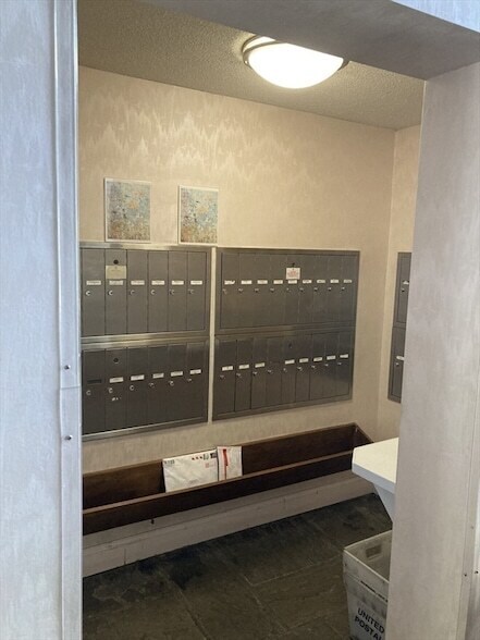 Building Photo - 1 Summit Dr