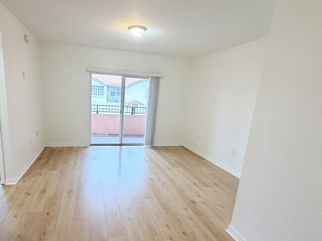 Building Photo - 1302 Belmont Ln