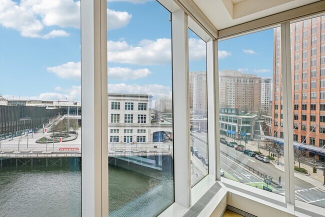 Building Photo - 150 Seaport Blvd