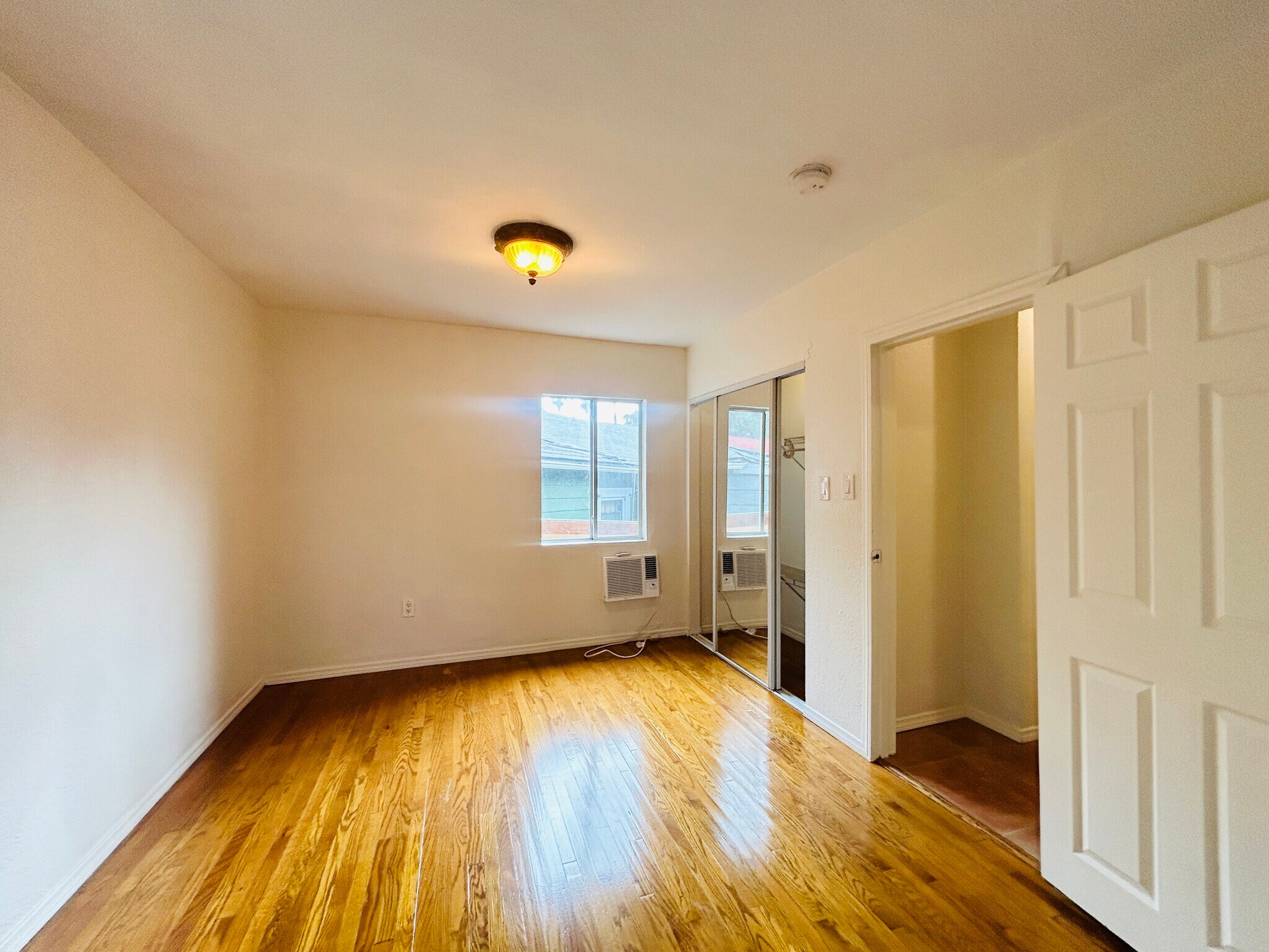 Building Photo - 1102 Westerly Ter