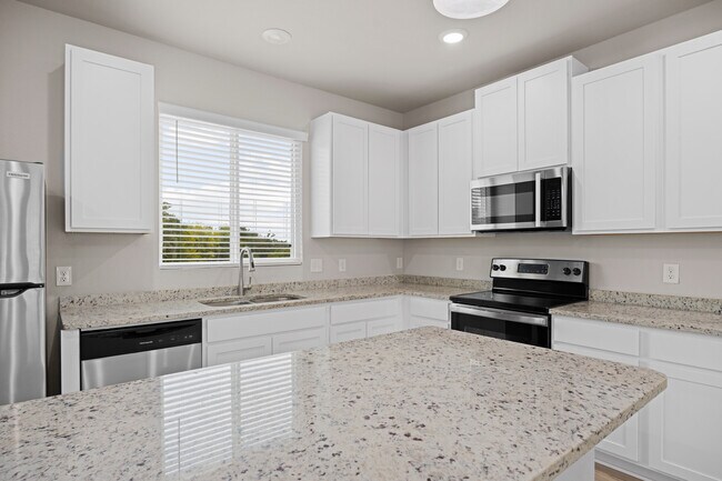 Building Photo - 21543 Sir Walter Ln