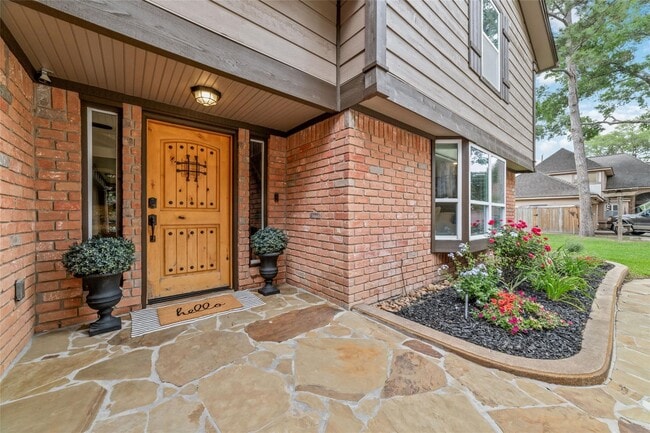 Building Photo - 13019 Lentando Dr