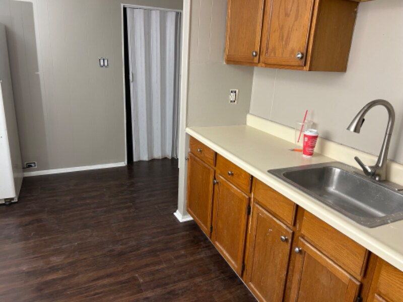 Building Photo - 621 Raymer Blvd
