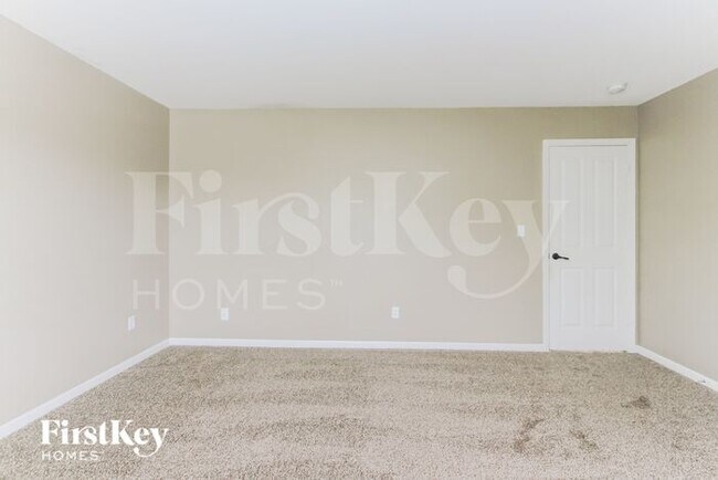 Building Photo - 7156 Bracken Ln