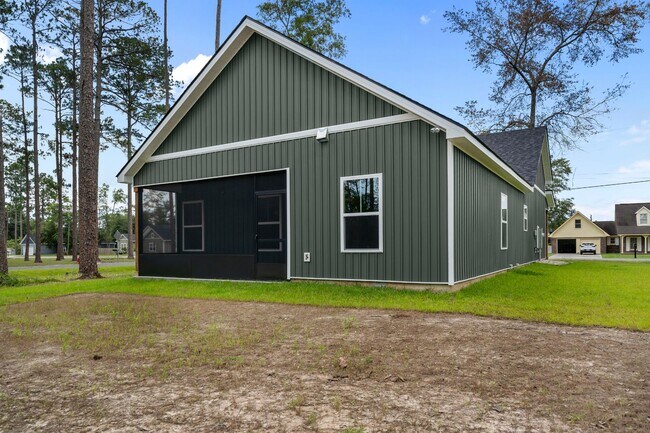 Building Photo - 145 Waters Cir