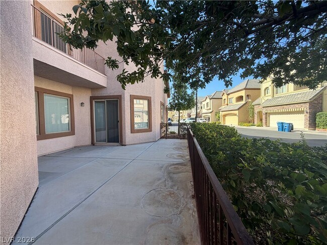 Building Photo - 9236 Dalmahoy Pl