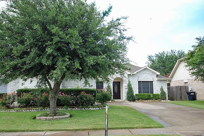 Primary Photo - 7311 Harpers Dr