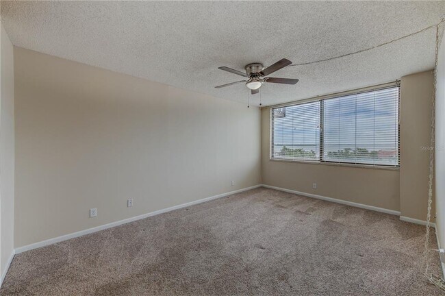 Building Photo - 6269 Palma Del Mar Blvd S