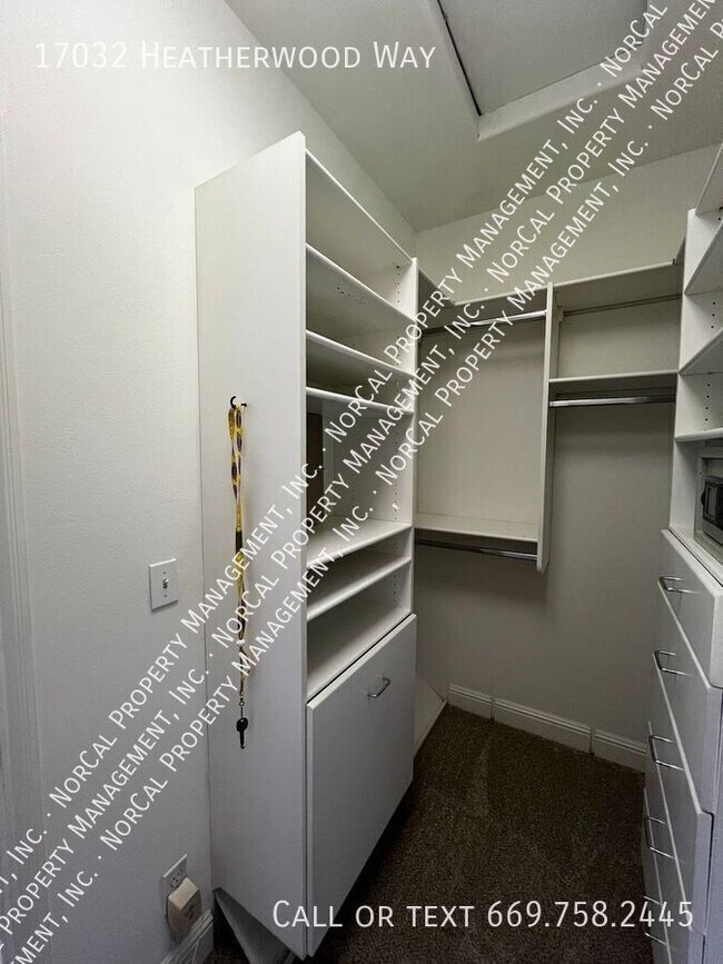 Building Photo - 17032 Heatherwood Way