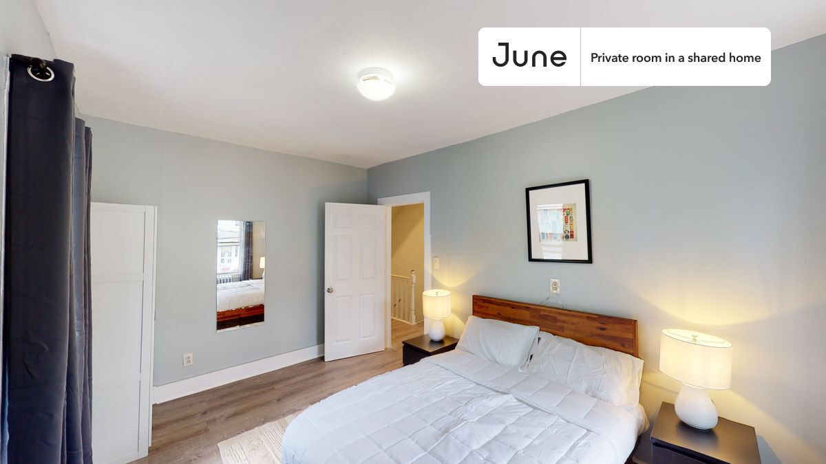 Building Photo - Room in Shared 7 bed/2 bath home in Allston
