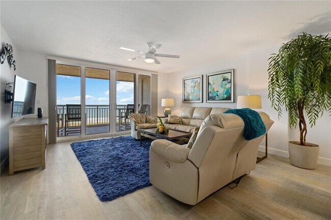 Building Photo - 3400 Ocean Beach Blvd