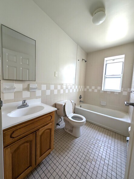 Bathroom - 755 Essex St
