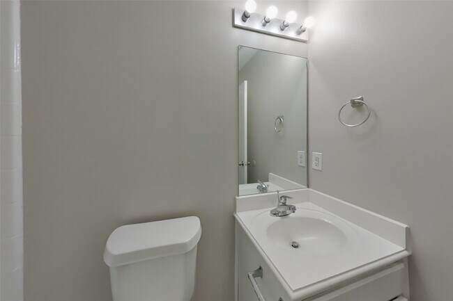Building Photo - 12230 Scarlet River Dr