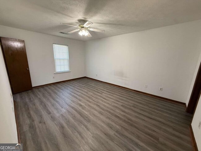 Building Photo - 3815 Samia Ct