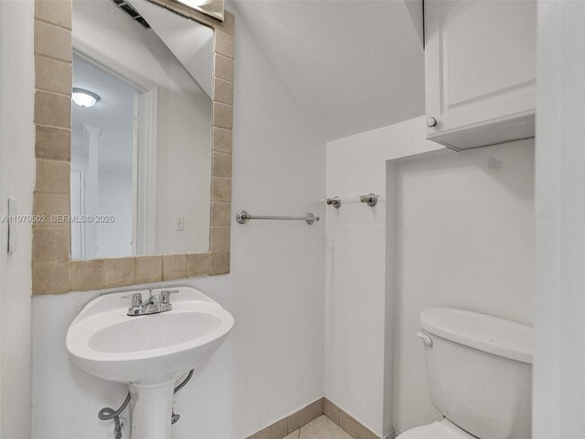 Building Photo - 3745 Piccadilly St