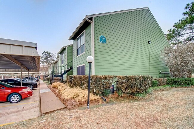 Building Photo - 14777 Wunderlich Dr