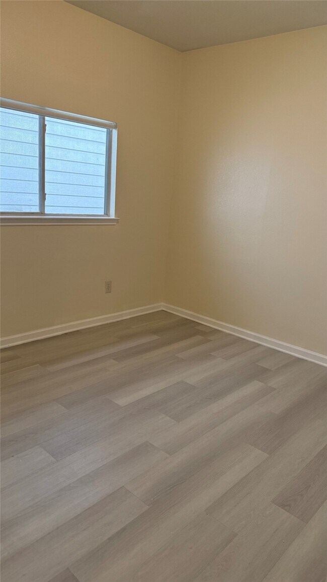 Building Photo - 1703 Nichole Woods Dr