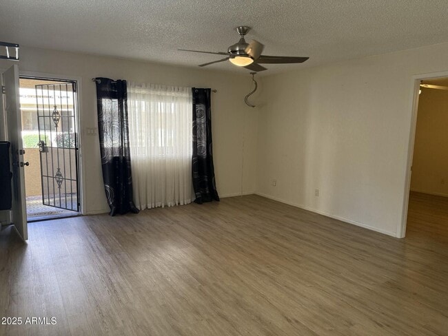 Building Photo - Newly renovated! 2 BED CONDO AT SOSSMAN & MAIN!