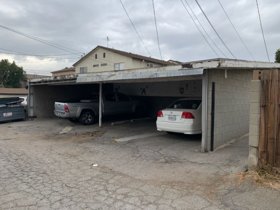 Building Photo - 238 E Valencia Ave