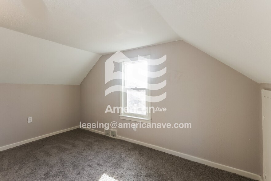 Building Photo - 24914 Rosalind Ave