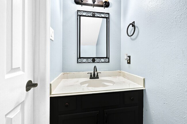 Building Photo - 4919 Dobbin Springs Ln