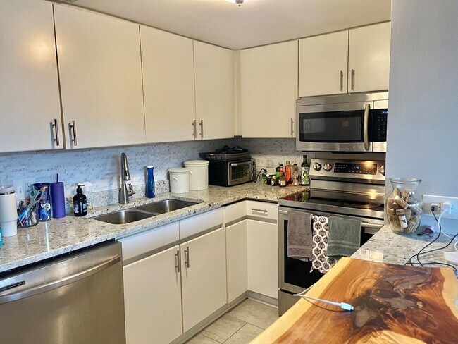 Building Photo - 440 N Wabash Ave